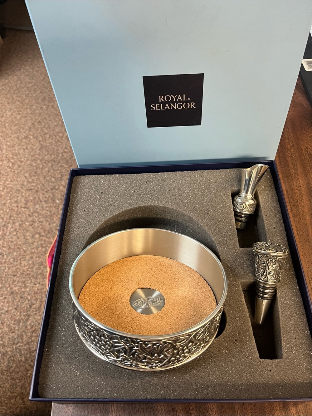 Limited Edition-Tim Hortons Executive Royal Selangor Pewter Wine Gift Set